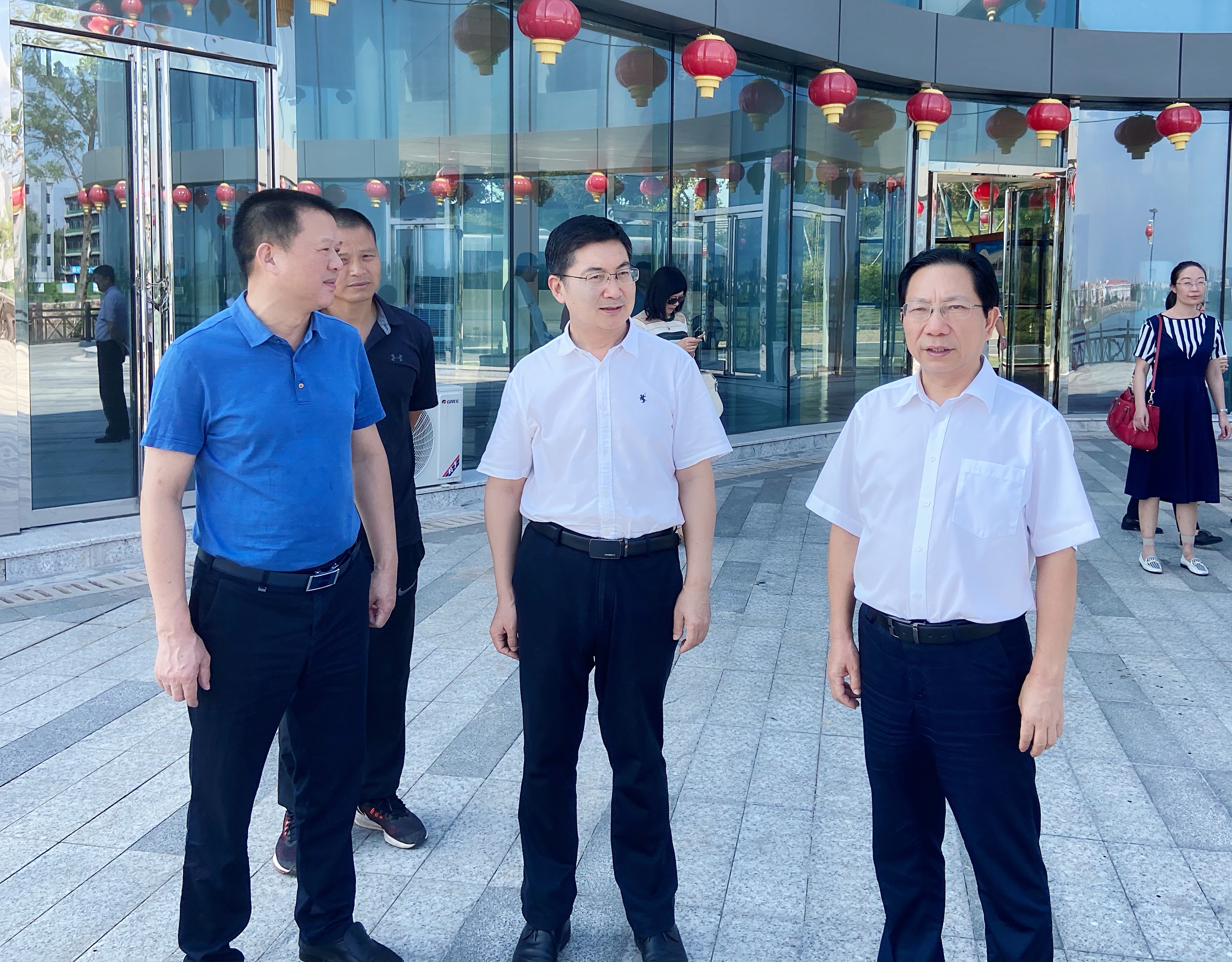 9.13生態(tài)環(huán)境部南京環(huán)境科學研究所來岳調(diào)研.jpg
